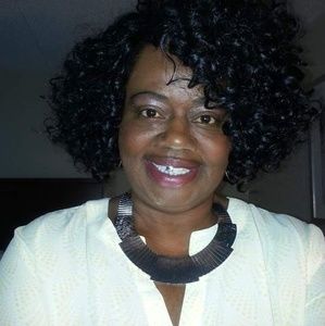 Meet your Posher, Pearl